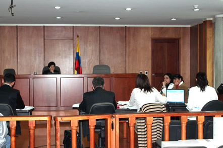 Creación de la institucionalidad para Justicia y Paz